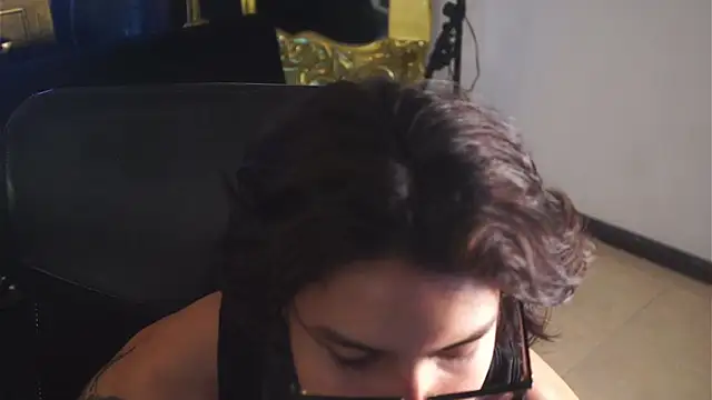 Snapshot of dantecoppolaa_ chatting on February 27, 7:15 pm dantecoppolaa online show from February 27, 7:15 pm