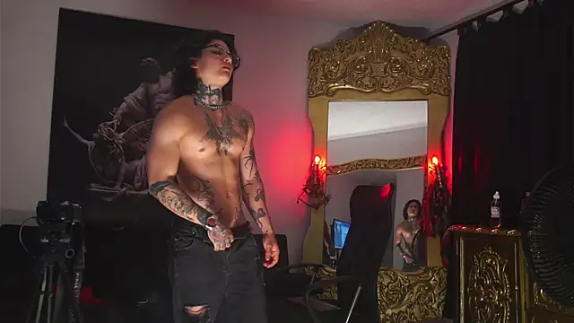 Snapshot of dantecoppolaa_ chatting on March 22, 11:20 pm dantecoppolaa online show from March 22, 11:20 pm