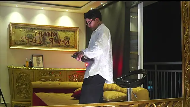 dantecoppolaa  online show from January 13, 1:44 am