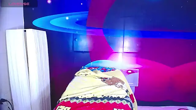 Snapshot of Cristalxxts chatting on October 13, 7:58 pm Cristalxxts online show from October 13, 7:58 pm