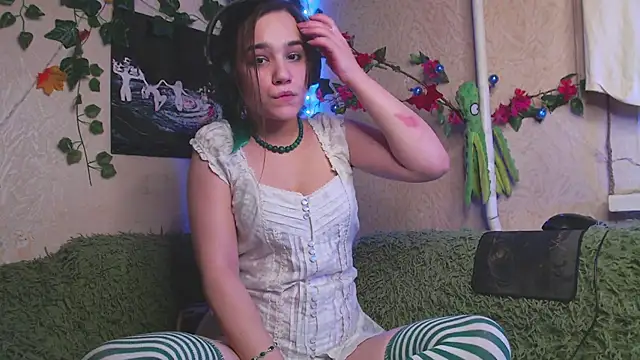 Tiny Witch online show from October 30, 10:43 pm