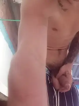 Snapshot of mailo_bronw chatting on April 2, 4:37 pm mailo bronw online show from April 2, 4:37 pm