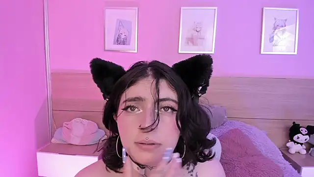 Sachi Meow online show from January 17, 8:00 pm