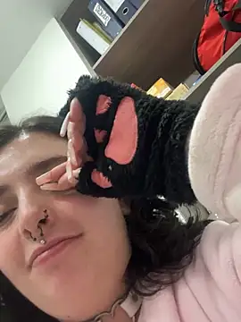 Sachi Meow online show from February 15, 2:04 am