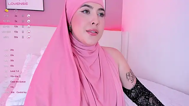 Snapshot of zahida_s chatting on February 13, 10:11 pm zahida s online show from February 13, 10:11 pm