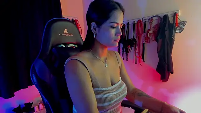 scarlet-kennedy98 online show from September 19, 12:34 am