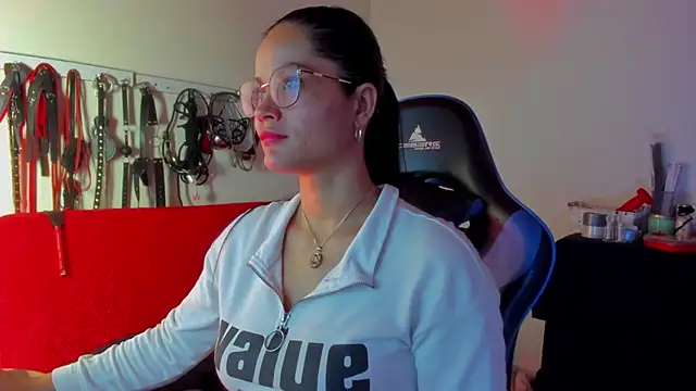 scarlet-kennedy98 online show from February 4, 8:47 pm