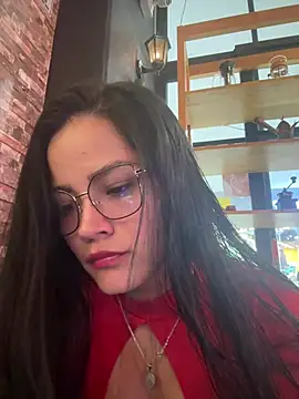 Snapshot of scarlet-kennedy98 chatting on March 7, 4:48 pm scarlet-kennedy98 online show from March 7, 4:48 pm