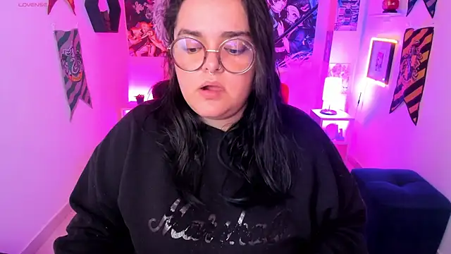 Snapshot of Luise_Meyrink chatting on December 21, 3:03 am Luise Meyrink online show from December 21, 3:03 am