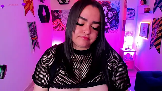 Snapshot of Luise_Meyrink chatting on February 8, 6:01 am Luise Meyrink online show from February 8, 6:01 am