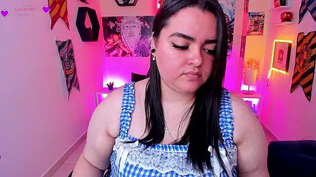 Snapshot of Luise_Meyrink chatting on February 13, 5:37 am Luise Meyrink online show from February 13, 5:37 am