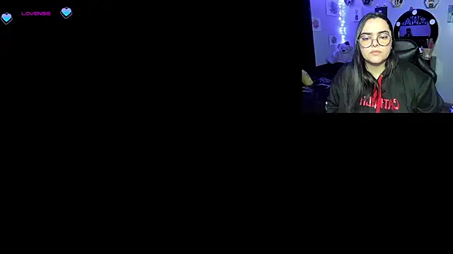 Snapshot of Luise_Meyrink chatting on February 22, 5:23 am Luise Meyrink online show from February 22, 5:23 am