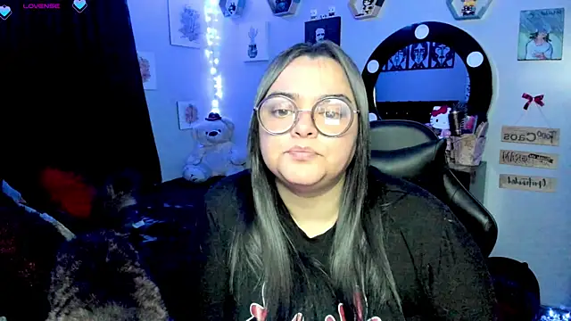 Snapshot of Luise_Meyrink chatting on March 5, 3:18 am Luise Meyrink online show from March 5, 3:18 am