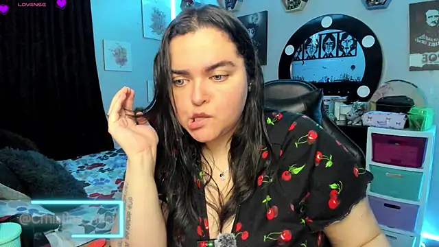 Snapshot of Luise_Meyrink chatting on September 24, 3:32 am Luise Meyrink online show from September 24, 3:32 am