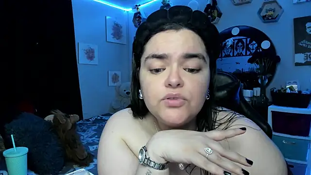 Snapshot of Luise_Meyrink chatting on October 15, 2:55 am Luise Meyrink online show from October 15, 2:55 am