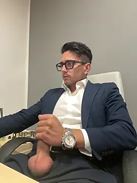 Snapshot of masterboss_ chatting on October 24, 12:23 pm masterboss  online show from October 24, 12:23 pm