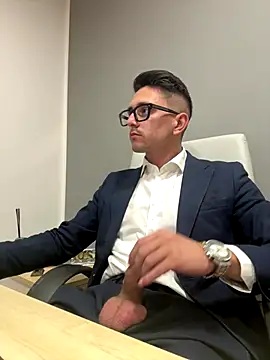 Snapshot of masterboss_ chatting on October 27, 1:04 pm masterboss  online show from October 27, 1:04 pm