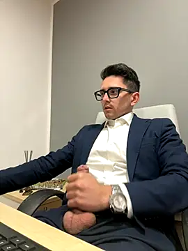 Snapshot of masterboss_ chatting on December 2, 12:54 pm masterboss online show from December 2, 12:54 pm