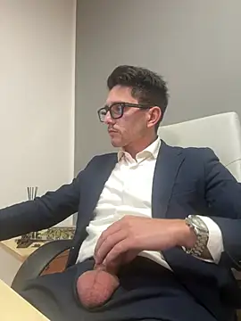 Snapshot of masterboss_ chatting on January 17, 1:27 pm masterboss online show from January 17, 1:27 pm