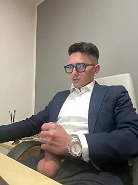 masterboss  online show from April 1, 12:06 pm