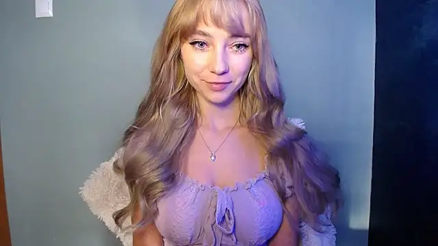 LuciaYoung online show from October 27, 7:34 am