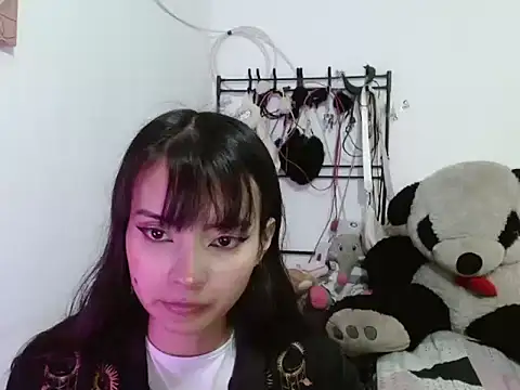  annie rosse online show from December 2, 7:20 pm