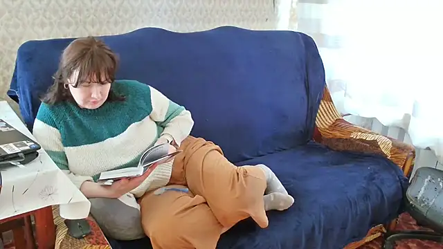 franceska blue online show from March 4, 10:10 am