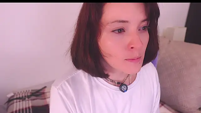 Snapshot of Anah_s chatting on December 10, 3:09 am Anah s online show from December 10, 3:09 am