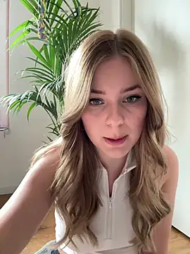 MaribelRiver online show from February 19, 1:18 pm