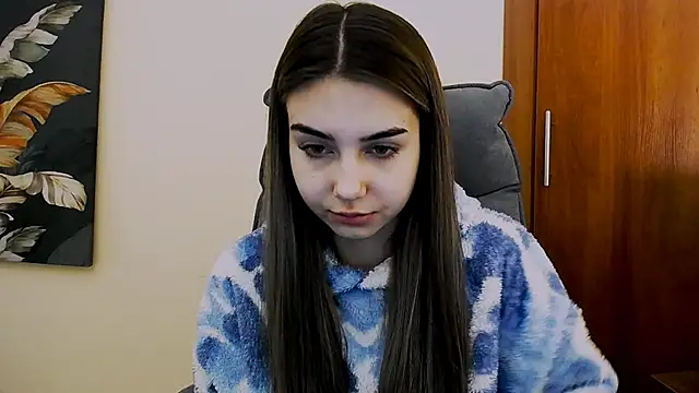 Lili magic online show from March 12, 1:19 pm