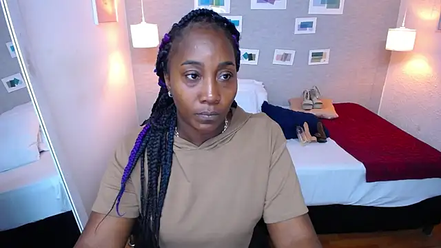 kiara evanss online show from March 3, 8:32 pm