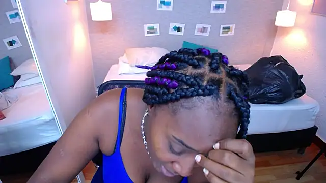 kiara evanss online show from March 5, 2:12 pm