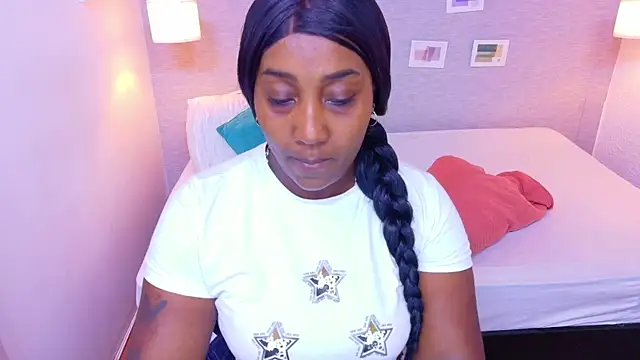 kiara evanss online show from March 18, 8:45 pm