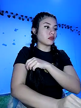 tara20  online show from January 25, 2:04 am