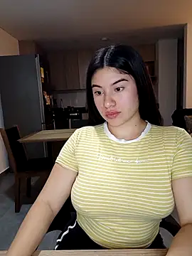 tara20  online show from October 11, 4:12 am