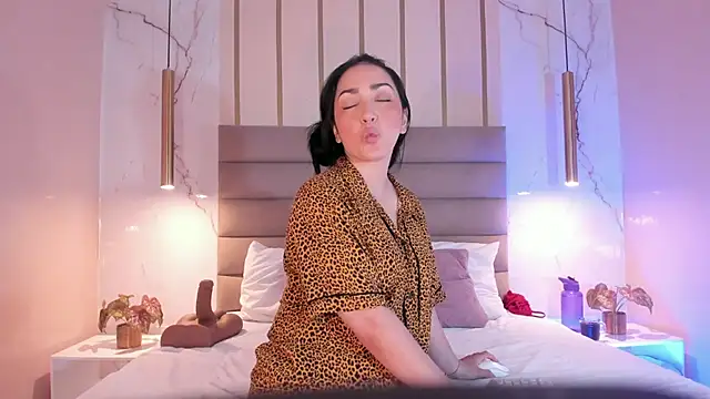 LIAH IZUMI online show from December 1, 7:41 pm