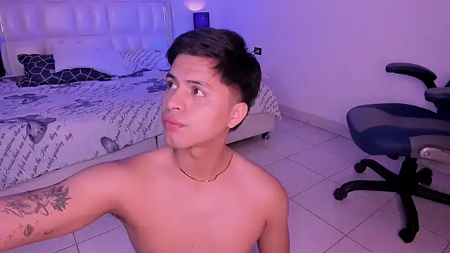 Niicky1  online show from January 11, 11:56 pm