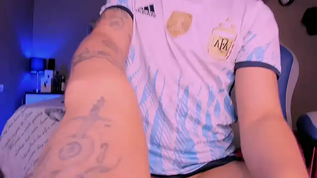 Niicky1  online show from March 8, 8:35 pm