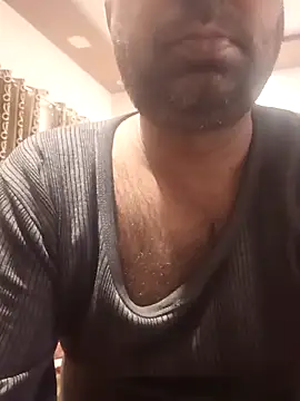 Snapshot of lund_lol chatting on March 2, 7:32 am lund lol online show from March 2, 7:32 am