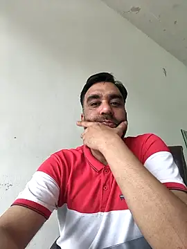 Snapshot of lund_lol chatting on March 19, 6:28 am lund lol online show from March 19, 6:28 am