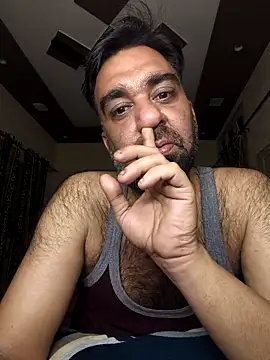 Snapshot of lund_lol chatting on March 19, 6:34 pm lund lol online show from March 19, 6:34 pm