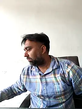 Snapshot of lund_lol chatting on March 26, 6:30 am lund lol online show from March 26, 6:30 am