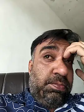 Snapshot of lund_lol chatting on April 4, 6:55 am lund lol online show from April 4, 6:55 am