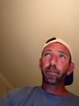 Snapshot of Treemandude chatting on September 27, 3:22 am Treemandude online show from September 27, 3:22 am