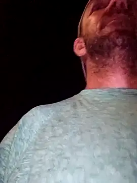 Snapshot of Treemandude chatting on October 8, 11:08 am Treemandude online show from October 8, 11:08 am