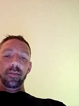 Snapshot of Treemandude chatting on November 7, 6:24 am Treemandude online show from November 7, 6:24 am