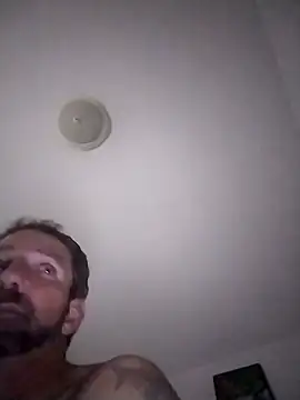 Snapshot of Treemandude chatting on January 9, 11:46 am Treemandude online show from January 9, 11:46 am