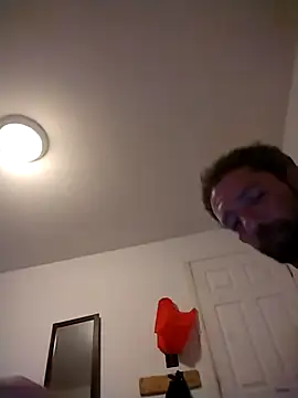 Snapshot of Treemandude chatting on January 14, 2:12 pm Treemandude online show from January 14, 2:12 pm