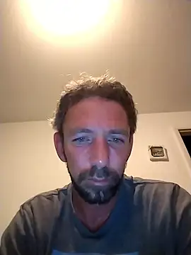 Snapshot of Treemandude chatting on January 17, 5:45 am Treemandude online show from January 17, 5:45 am