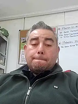 Snapshot of Manolete007x chatting on October 21, 10:32 pm Manolete007x online show from October 21, 10:32 pm